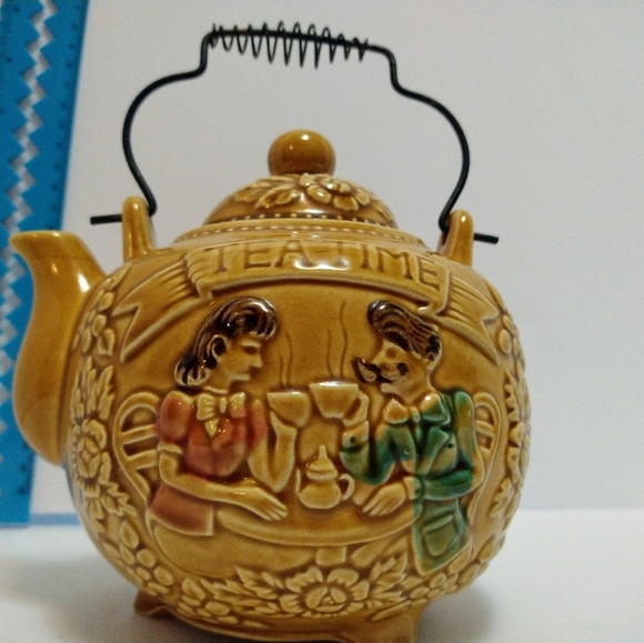 Brown ceramic Tea Time teapot - Picture 5 of 10